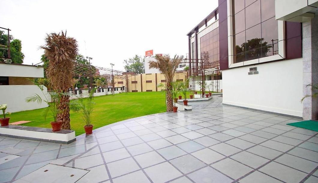 Hotel Opal Courtyard アーグラ エクステリア 写真